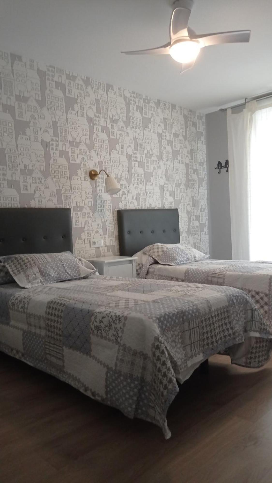 Serendipia Apartamentos 3 لوغرونيو المظهر الخارجي الصورة